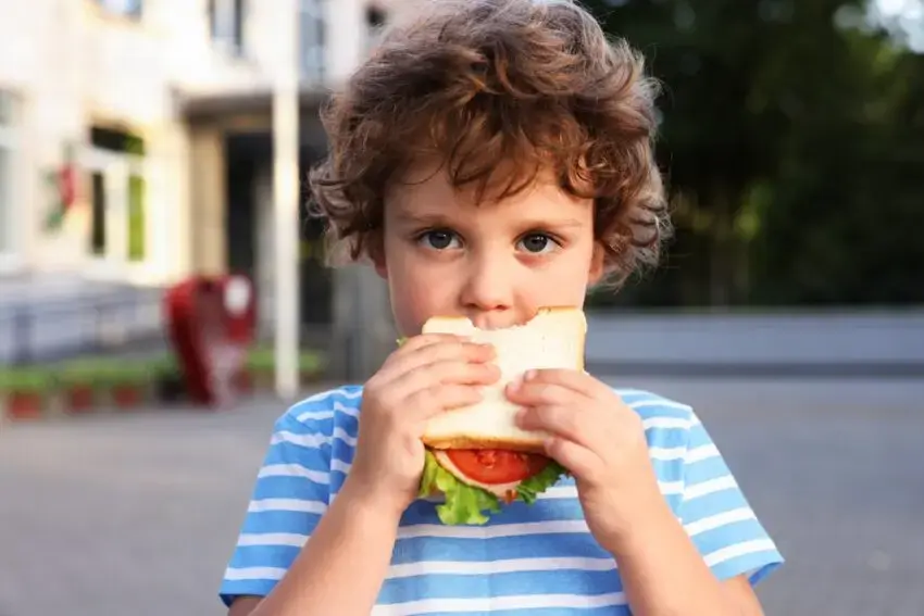 Câtă pâine e sănătoasă pentru copii și ce fel ar trebui să consume, conform avertismentului unui medic