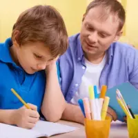 Special Time: Părinții se îndreaptă spre un timp special pentru a stimula dezvoltarea copilului acasă
