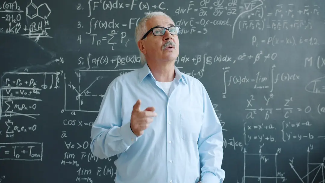 Radu Gologan propune simplificarea matematicii până în clasa a VIII-a
