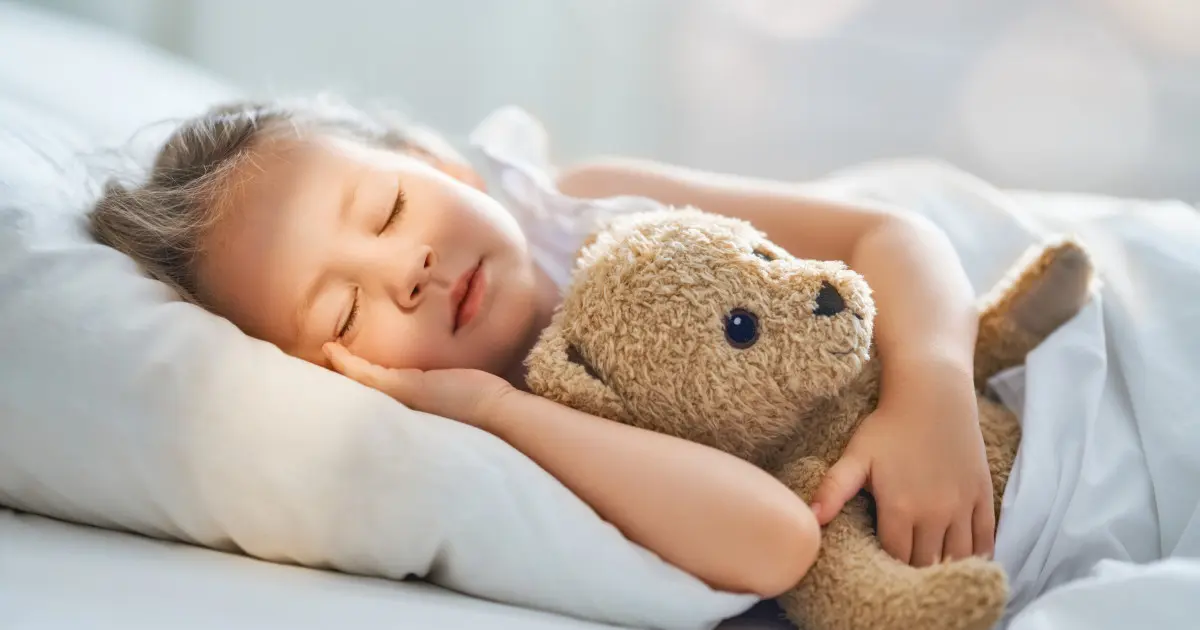 Copii la începutul școlii: semne de anxietate nocturnă și scrâșnirea dinților