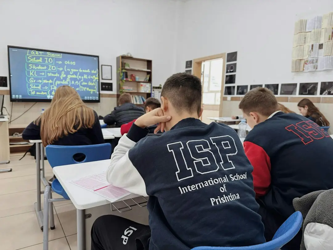 Cum să fii asertiv în adolescență: Ghid pentru tineri și părinți