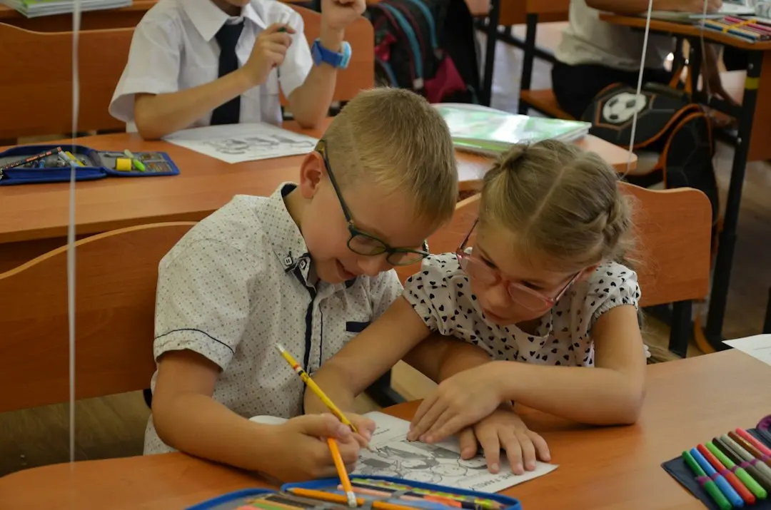 Școala în aer liber: Cum transformă natura și tehnologia educația elevilor?