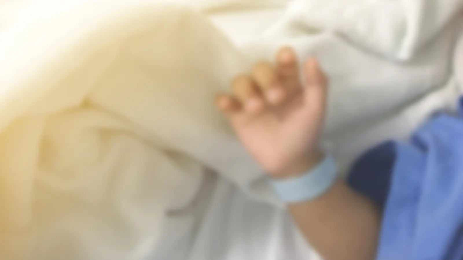Miracol la morgă: Un copil declarat mort, găsit în viață după câteva ore
