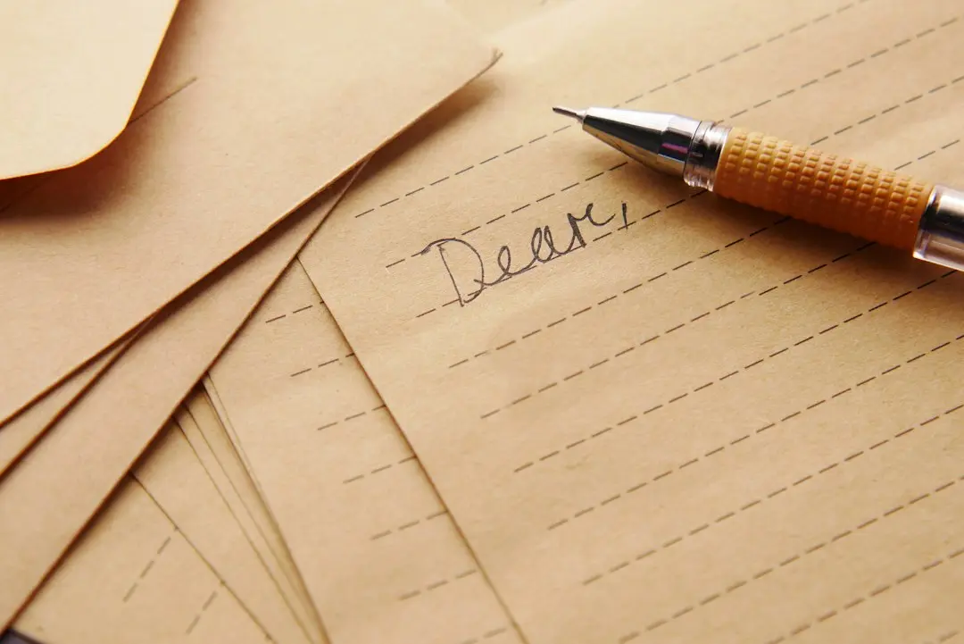Scrisoare deschisă către primul născut: Confesiunea unei mame despre primii pași în marea aventură a părinților